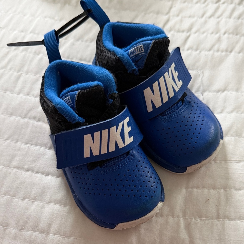 Nike Kids Royal Blue and Black Sneakers